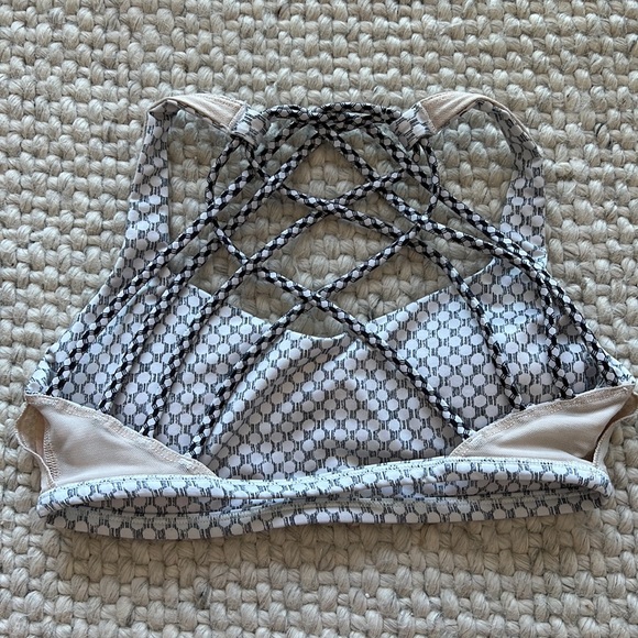 🔥 2 for 20$ / Lululemon Free To Be Bra *Wild - Picture 9 of 11